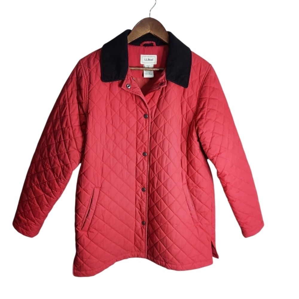 L.L. Bean Women's Red Quilted Barn/Chore Jacket Thermore - Picture 3 of 11